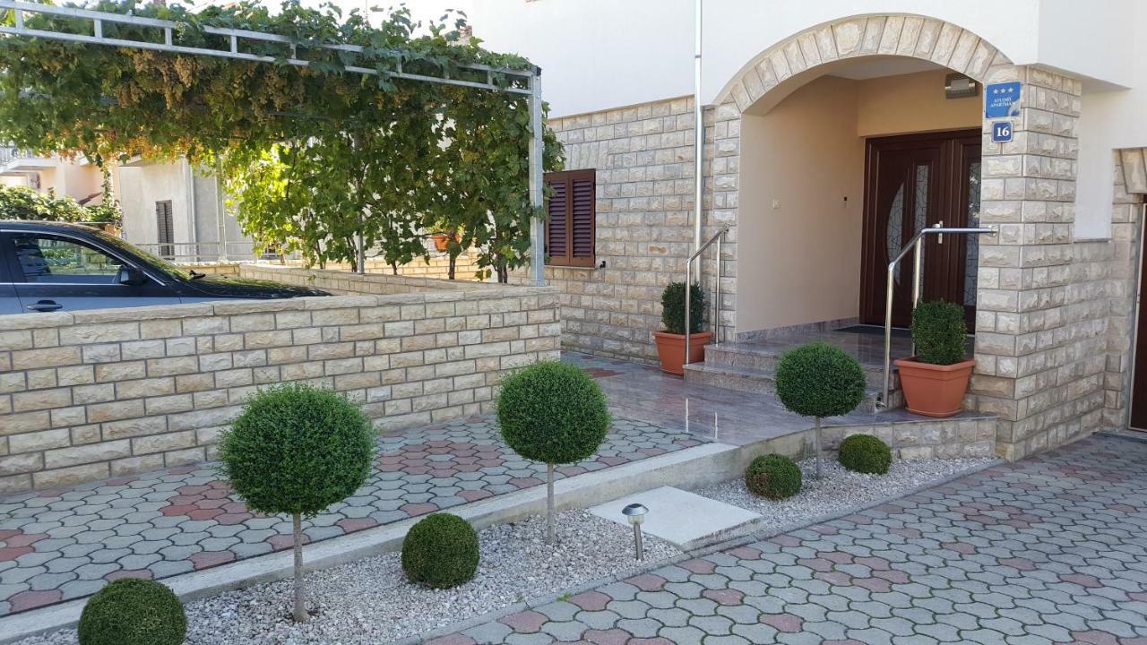 Apartmani M&M Biograd Na Moru Zewnętrze zdjęcie