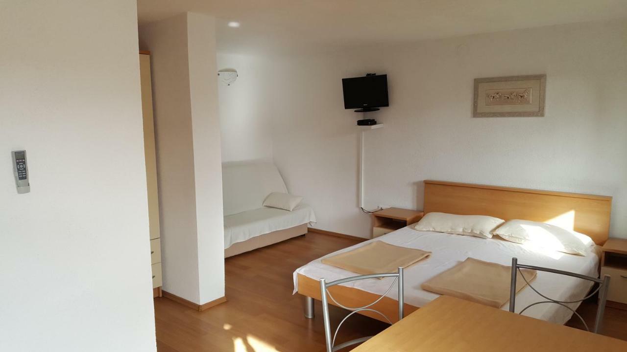 Apartmani M&M Biograd Na Moru Zewnętrze zdjęcie